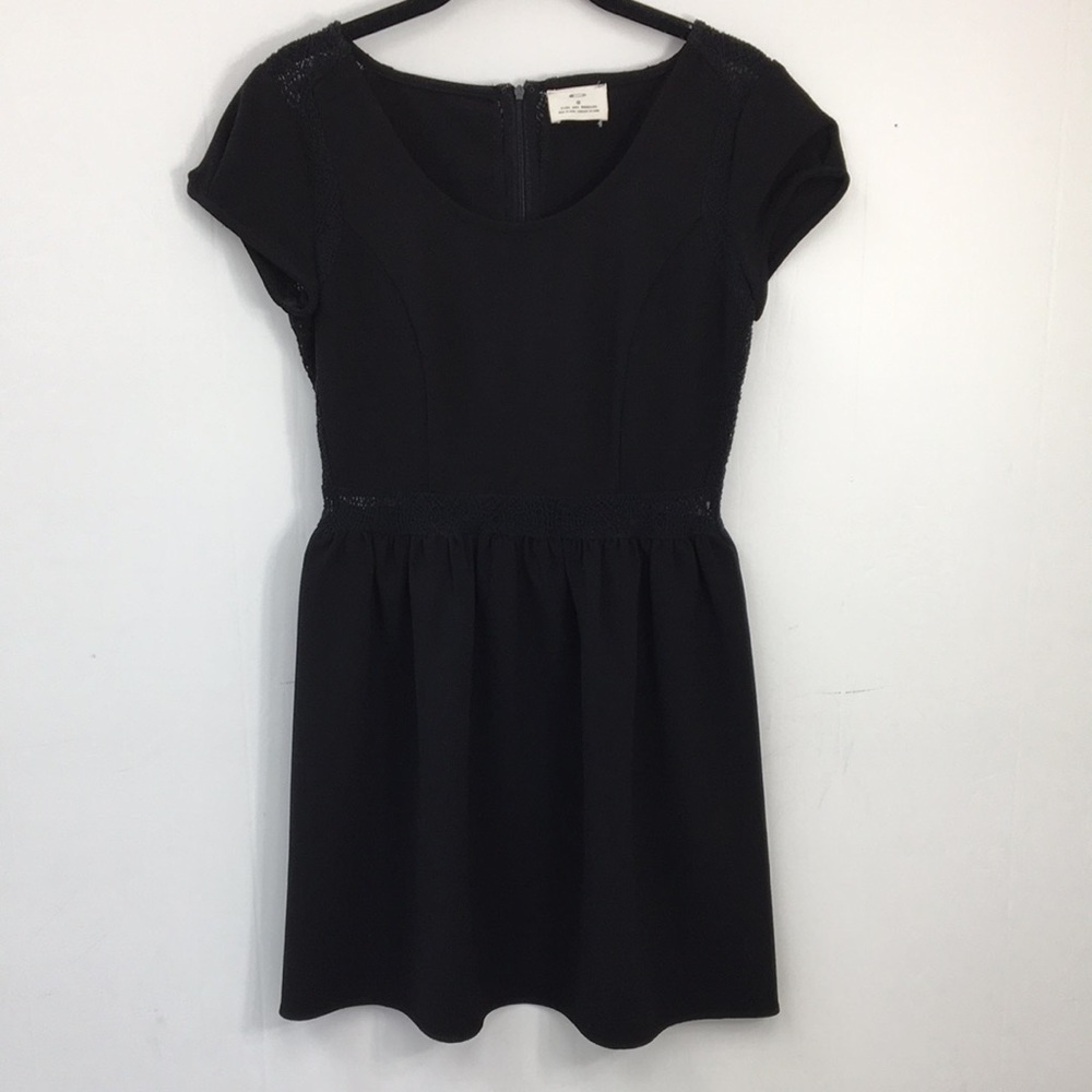 Pins and Needles Black Mini Crochet Peekaboo Dress Size 0 EXCELLENT Condition